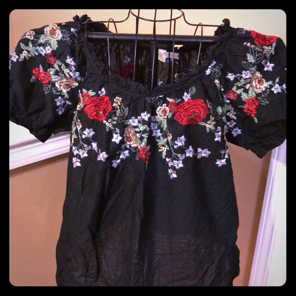 Chenault Tops - Chenault Light Weight Women’s Top, Size Large